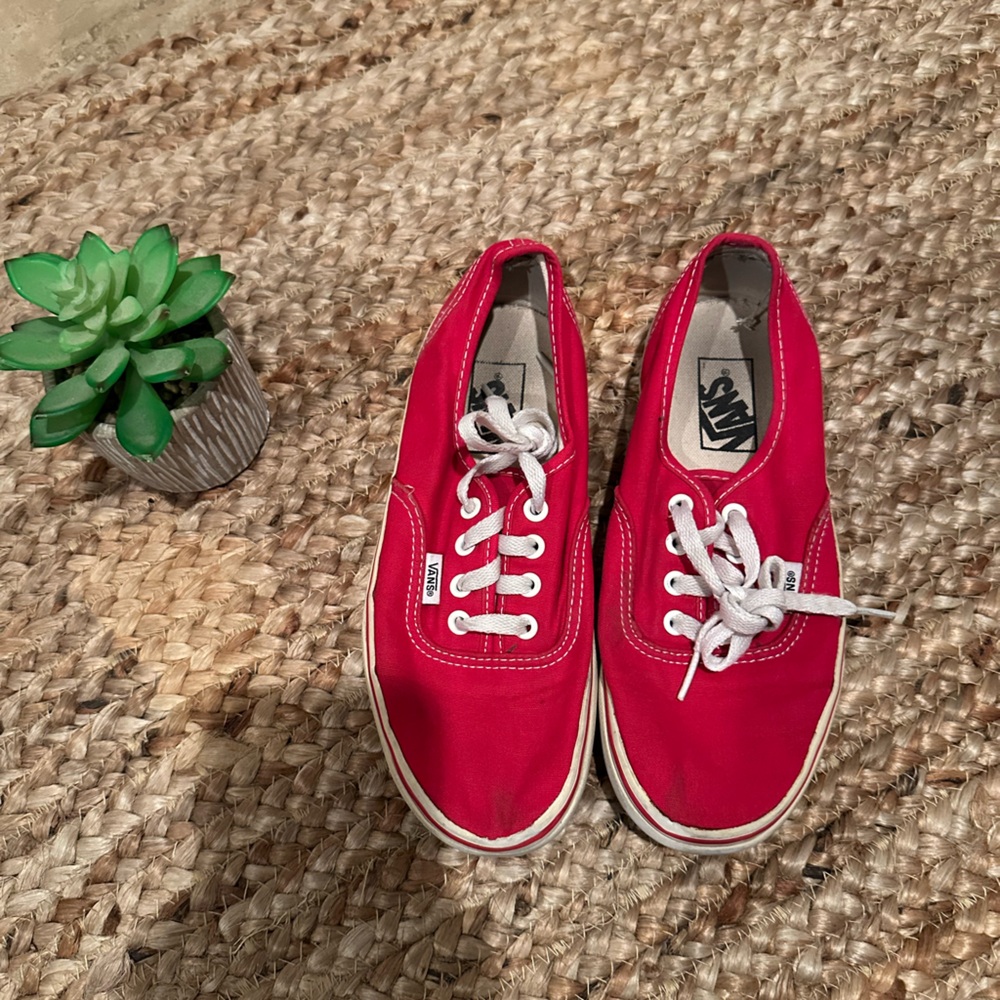 RED VANS